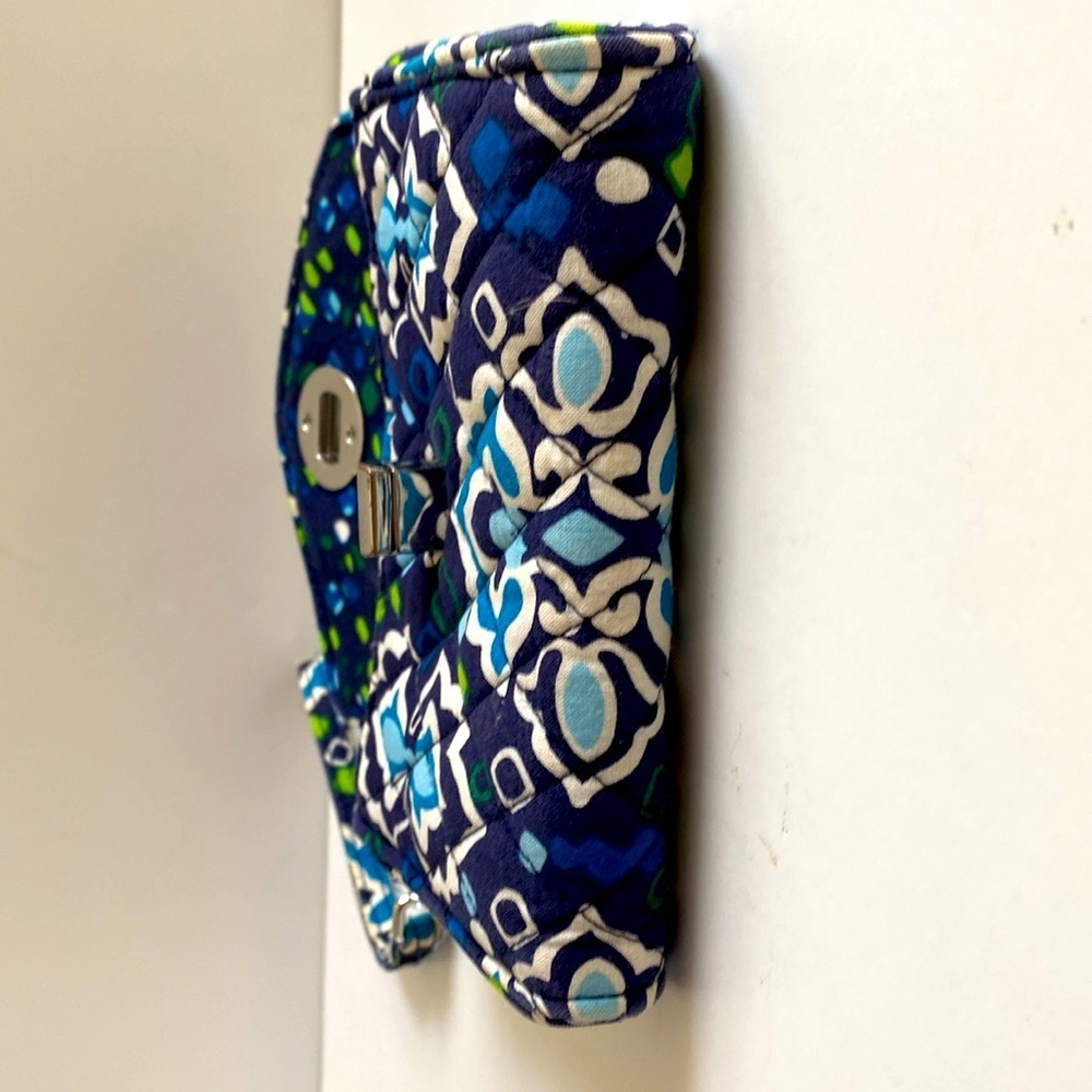 Vera Bradley - Your Turn Smartphone Wristlet - Ink Blue - Picture 11 of 11